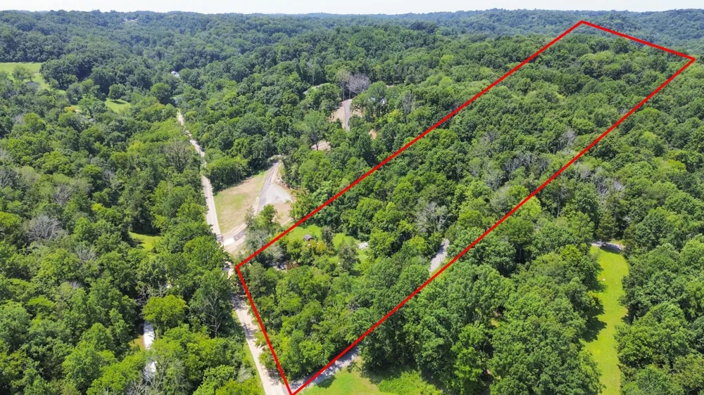 2937 Lower Walkers Creek Rd Goodlettsville, TN 37072