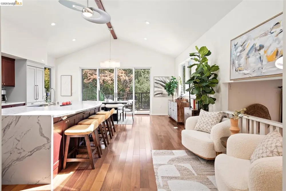 1235 Larch Ave Moraga, CA 94556