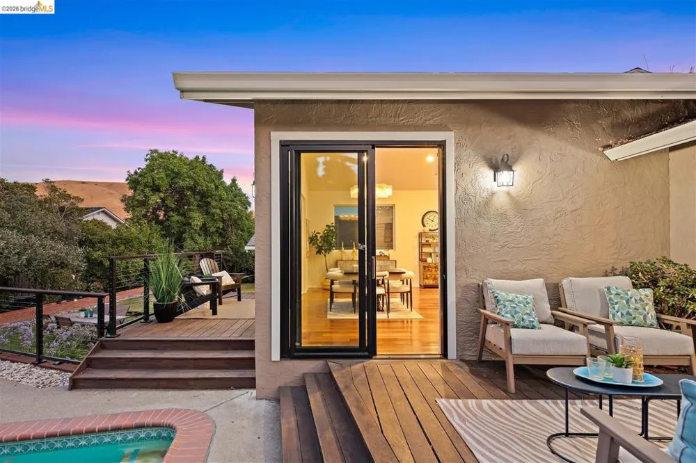 1235 Larch Ave Moraga, CA 94556