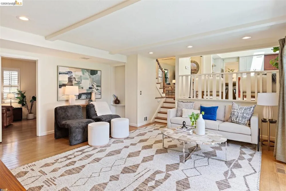 1235 Larch Ave Moraga, CA 94556