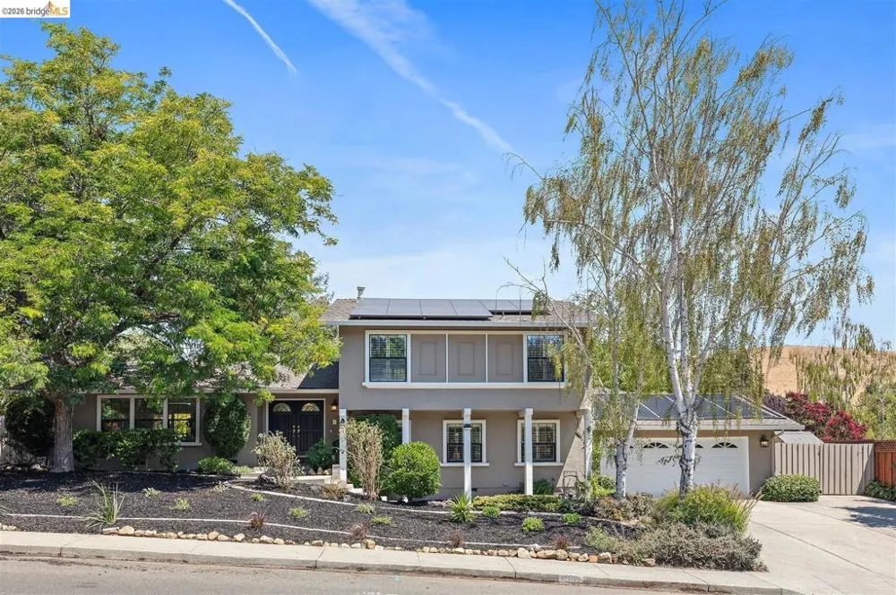 1235 Larch Ave Moraga, CA 94556