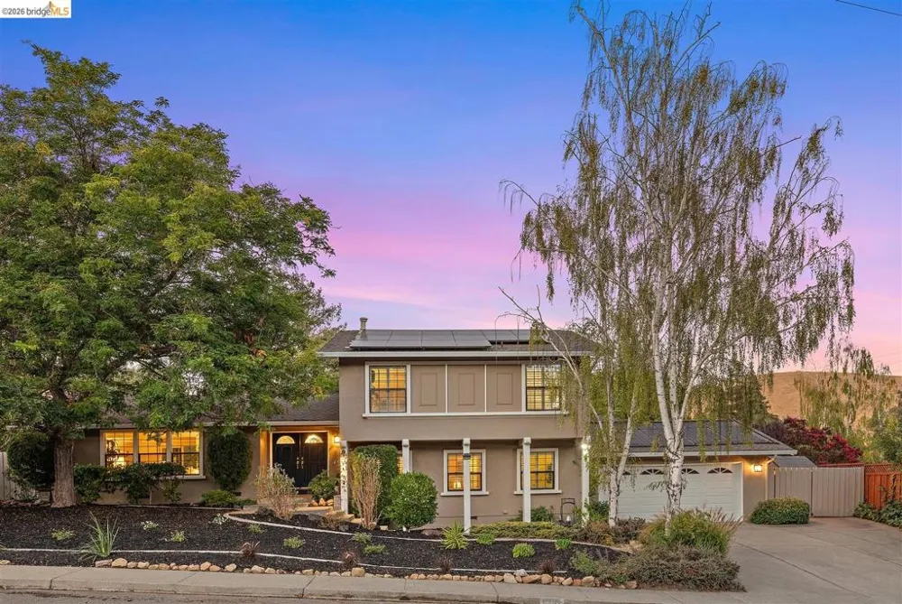 1235 Larch Ave Moraga, CA 94556