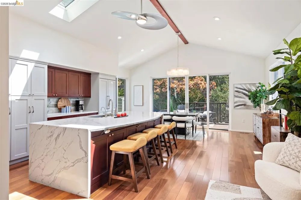 1235 Larch Ave Moraga, CA 94556
