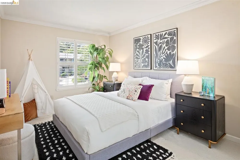 1235 Larch Ave Moraga, CA 94556