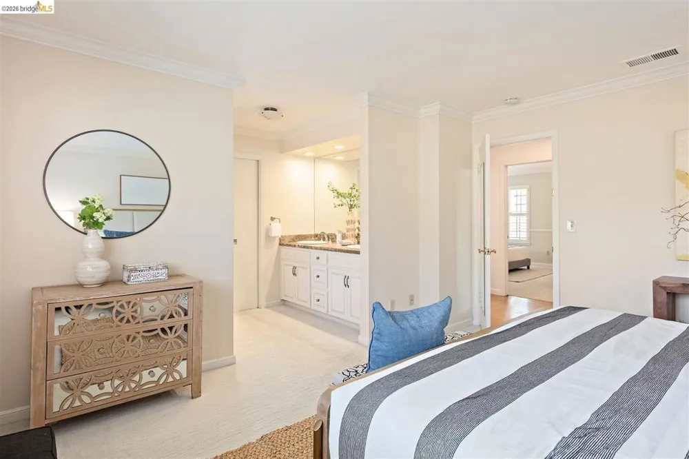 1235 Larch Ave Moraga, CA 94556