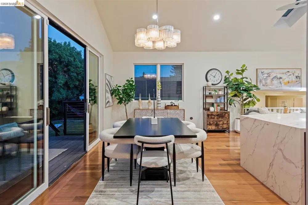 1235 Larch Ave Moraga, CA 94556
