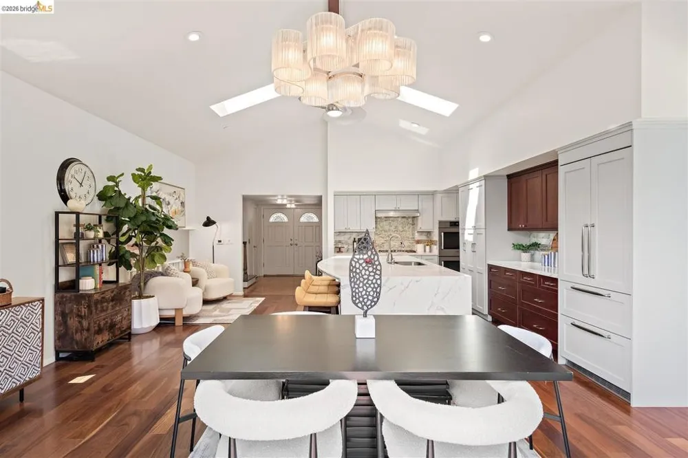 1235 Larch Ave Moraga, CA 94556