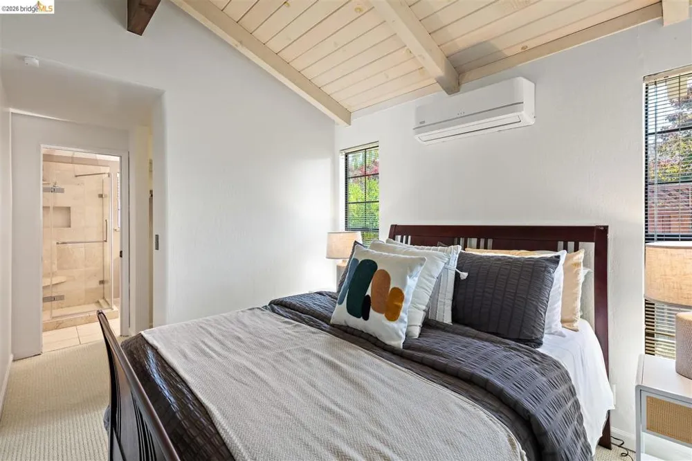 1235 Larch Ave Moraga, CA 94556