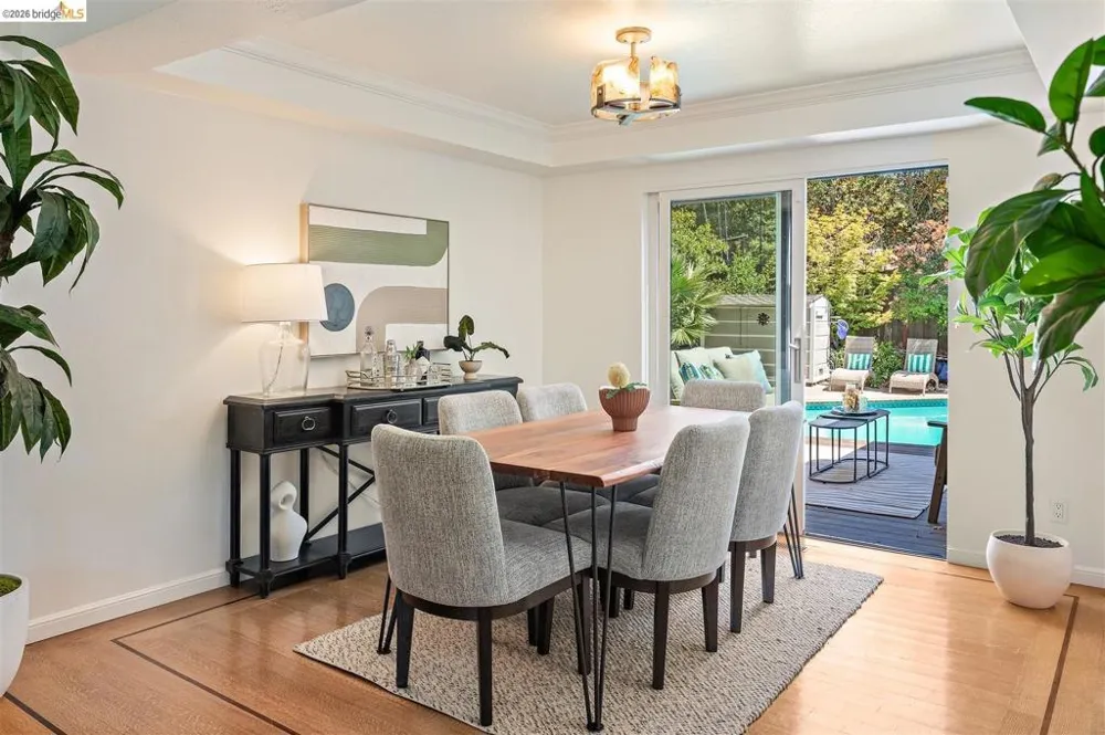 1235 Larch Ave Moraga, CA 94556