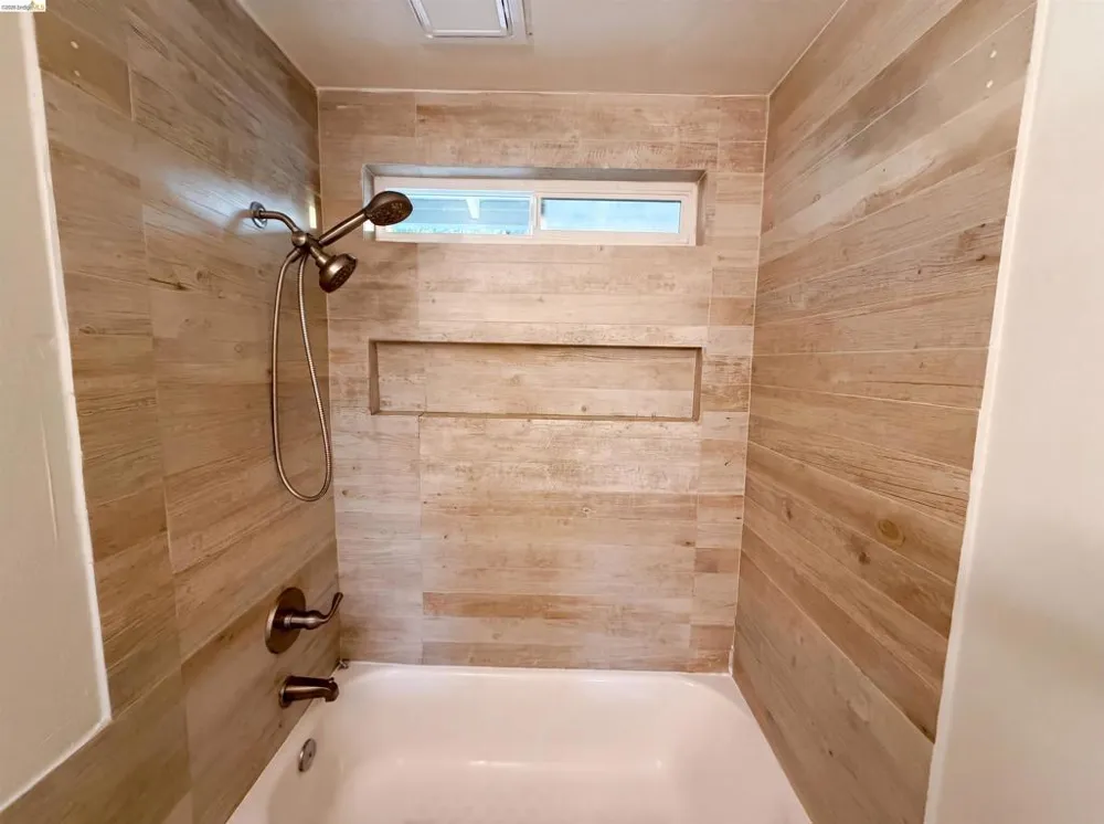 112 Aster Ct Hercules, CA 94547