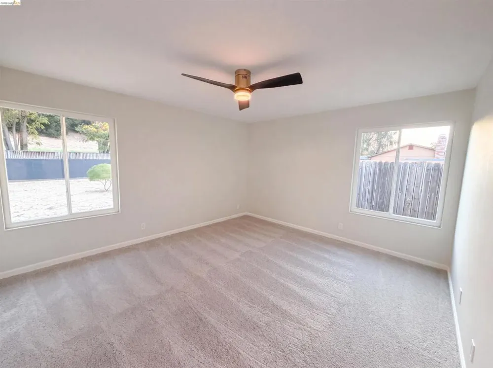 112 Aster Ct Hercules, CA 94547