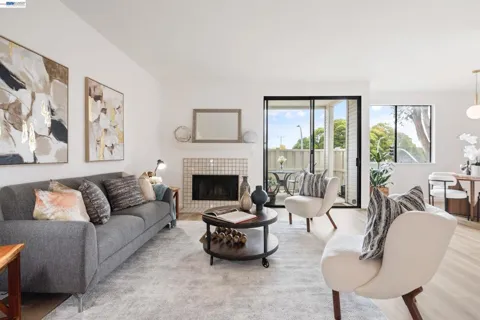 3773 Stoneglen