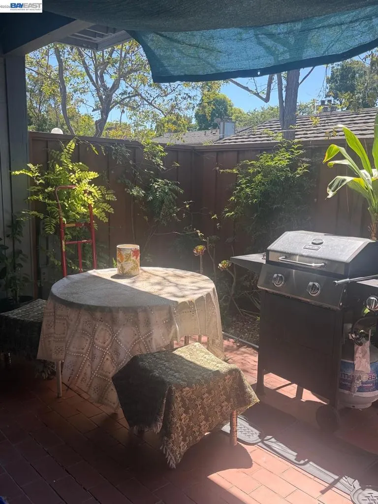 6254 Joaquin Murieta Ave #I Newark, CA 94560