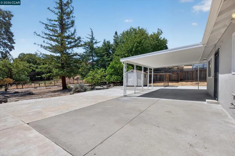 12 Morello Heights Dr Martinez, CA 94553