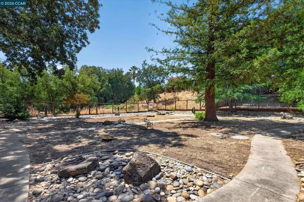 12 Morello Heights Dr Martinez, CA 94553