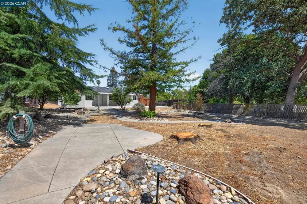 12 Morello Heights Dr Martinez, CA 94553