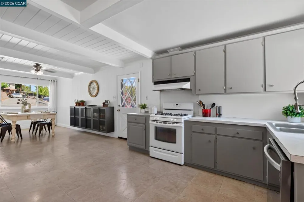 12 Morello Heights Dr Martinez, CA 94553