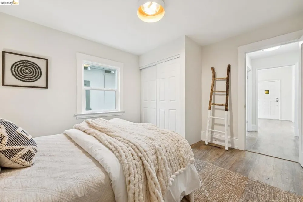 2726 Wallace St Berkeley, CA 94702