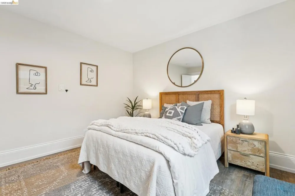 2726 Wallace St Berkeley, CA 94702