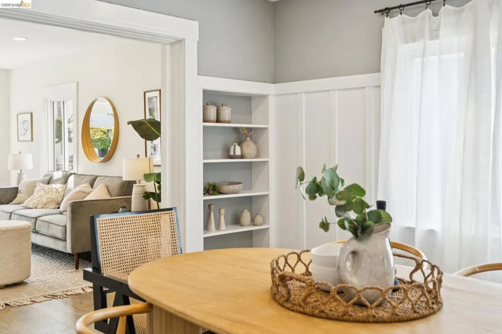 2726 Wallace St Berkeley, CA 94702