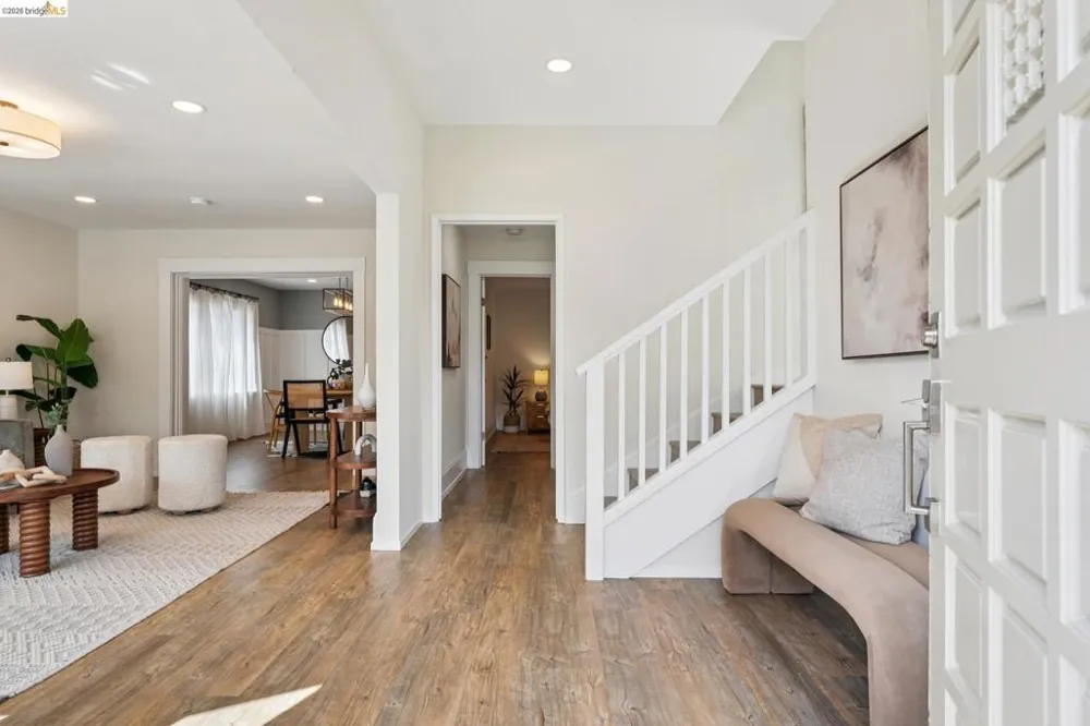 2726 Wallace St Berkeley, CA 94702