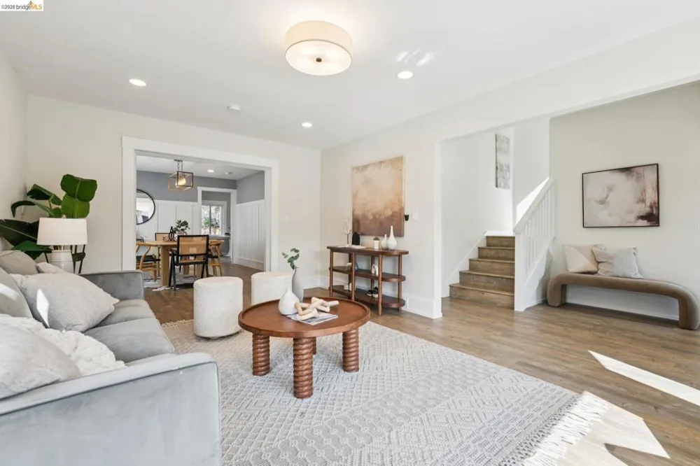 2726 Wallace St Berkeley, CA 94702