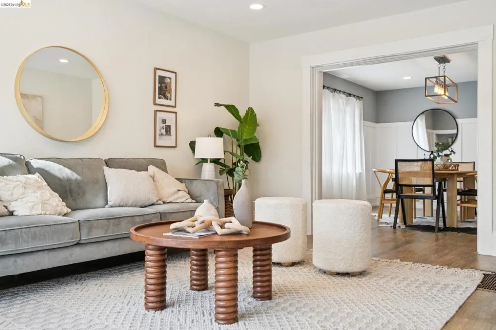 2726 Wallace St Berkeley, CA 94702