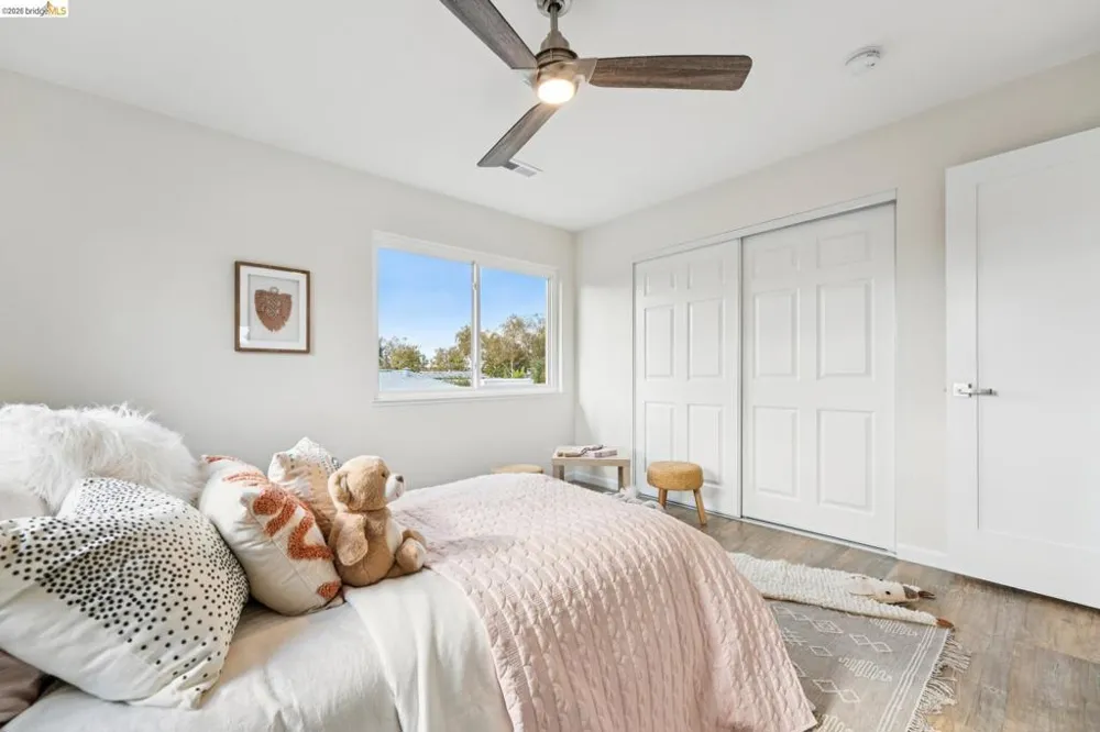 2726 Wallace St Berkeley, CA 94702