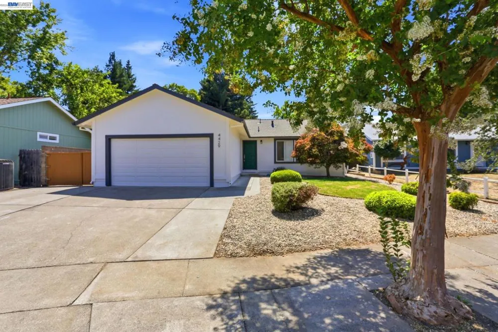 4429 Summerfield Dr Napa, CA 94558