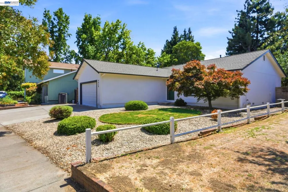 4429 Summerfield Dr Napa, CA 94558