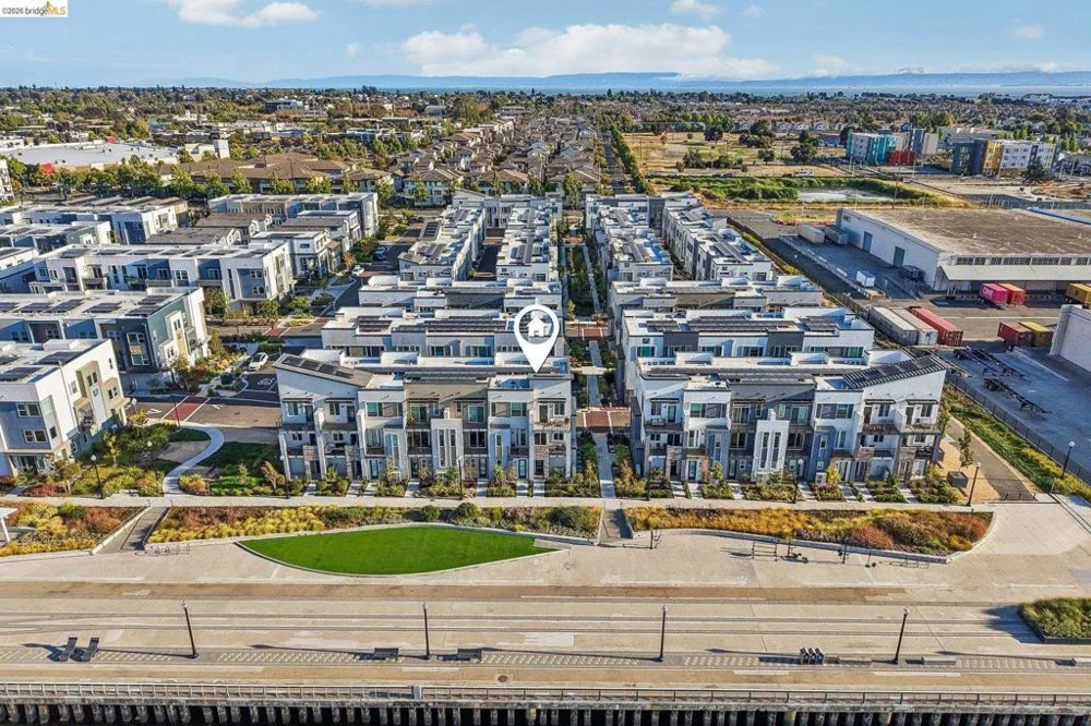 453 Sentinel Dr Alameda, CA 94501
