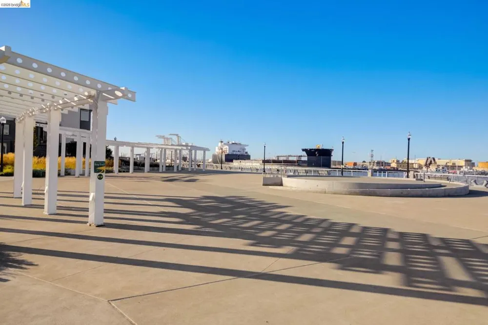 453 Sentinel Dr Alameda, CA 94501