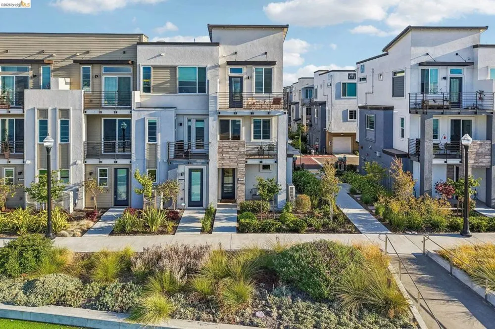 453 Sentinel Dr Alameda, CA 94501