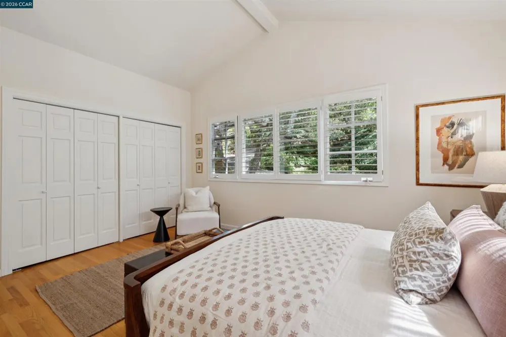 124 CAMINO SOBRANTE Orinda, CA 94563