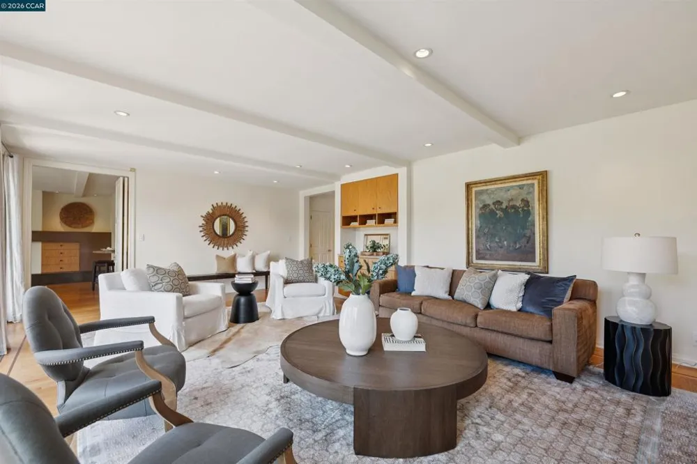 124 CAMINO SOBRANTE Orinda, CA 94563