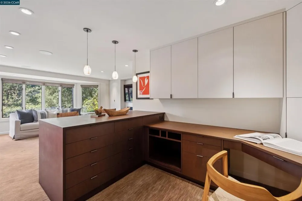124 CAMINO SOBRANTE Orinda, CA 94563