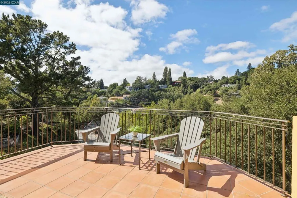 124 CAMINO SOBRANTE Orinda, CA 94563