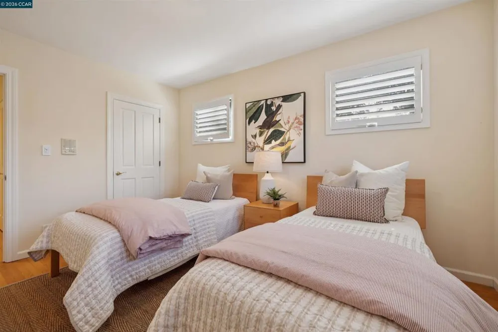 124 CAMINO SOBRANTE Orinda, CA 94563