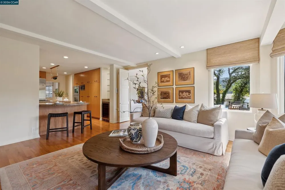 124 CAMINO SOBRANTE Orinda, CA 94563
