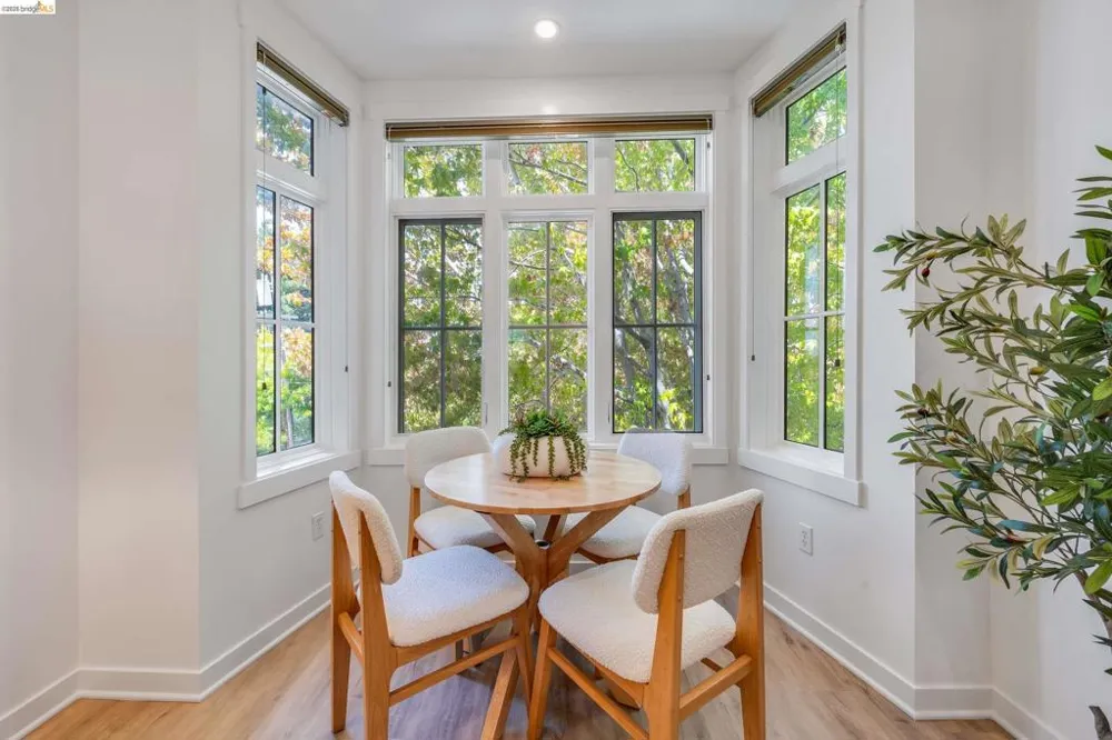 2628 Telegraph Ave #303 Berkeley, CA 94704