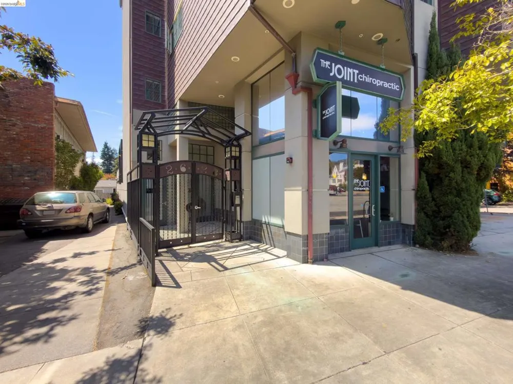 2628 Telegraph Ave #303 Berkeley, CA 94704