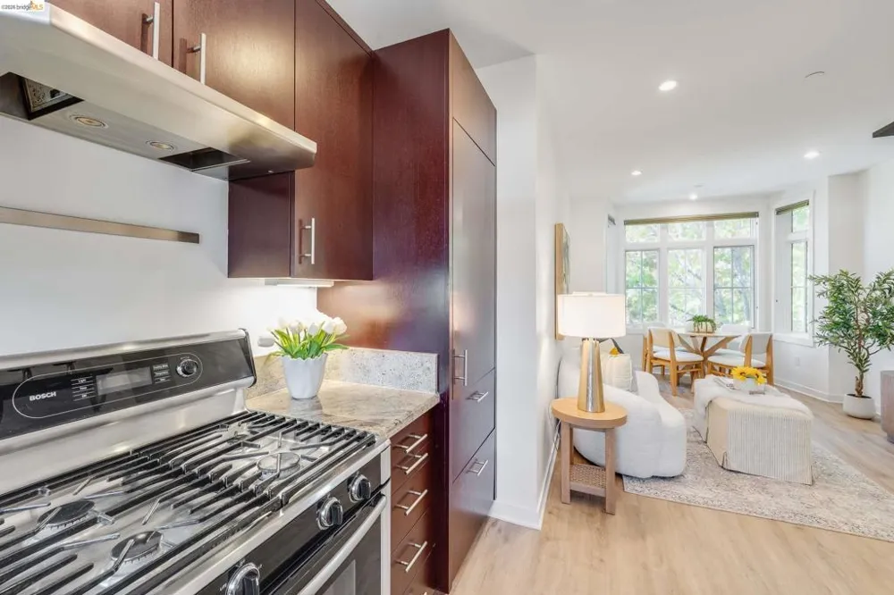 2628 Telegraph Ave #303 Berkeley, CA 94704