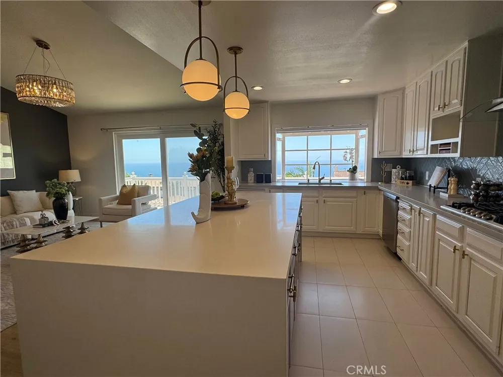 30902 Rue De La Pierre Rancho Palos Verdes, CA 90275