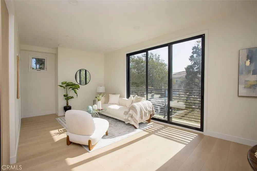 1025 La Cadena Avenue #B Arcadia, CA 91007