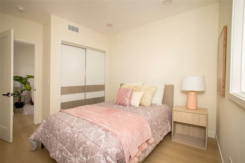 1025 La Cadena Avenue #B Arcadia, CA 91007