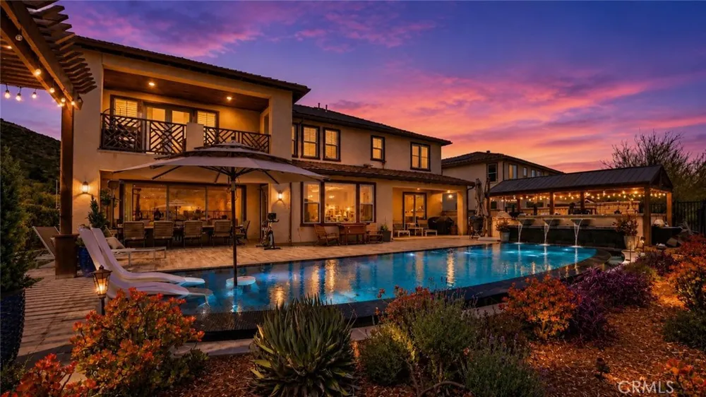 18601 Juniper Springs Canyon Country, CA 91387