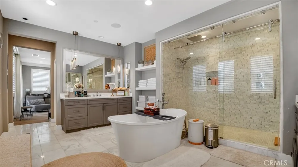 18601 Juniper Springs Canyon Country, CA 91387