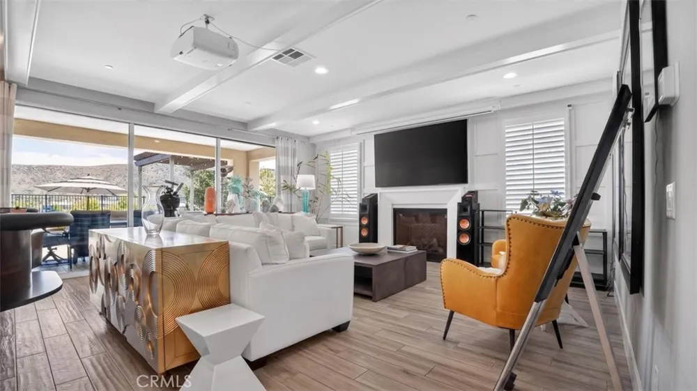 18601 Juniper Springs Canyon Country, CA 91387