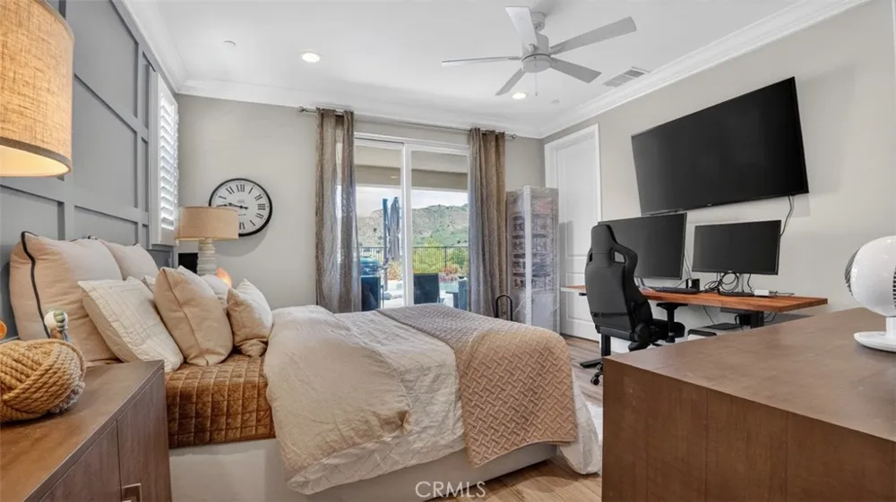 18601 Juniper Springs Canyon Country, CA 91387