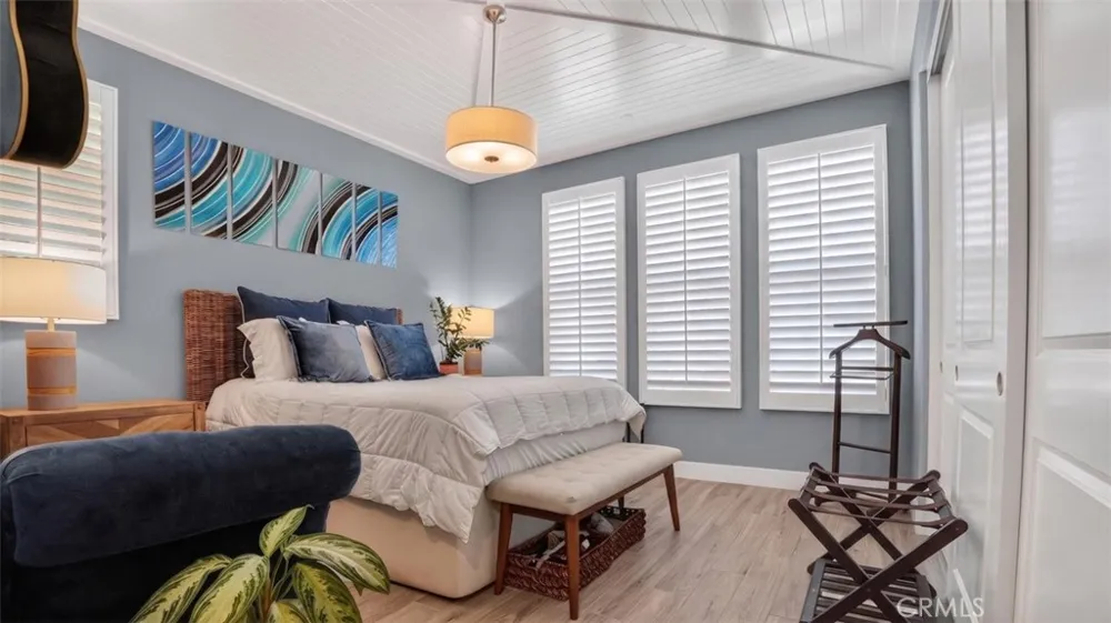 18601 Juniper Springs Canyon Country, CA 91387